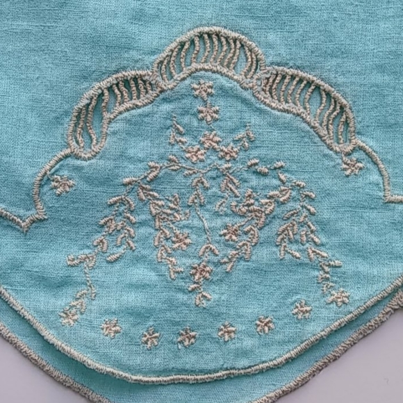 Old Navy Linen Boho Peasant Scallop Embroidery - Picture 3 of 8